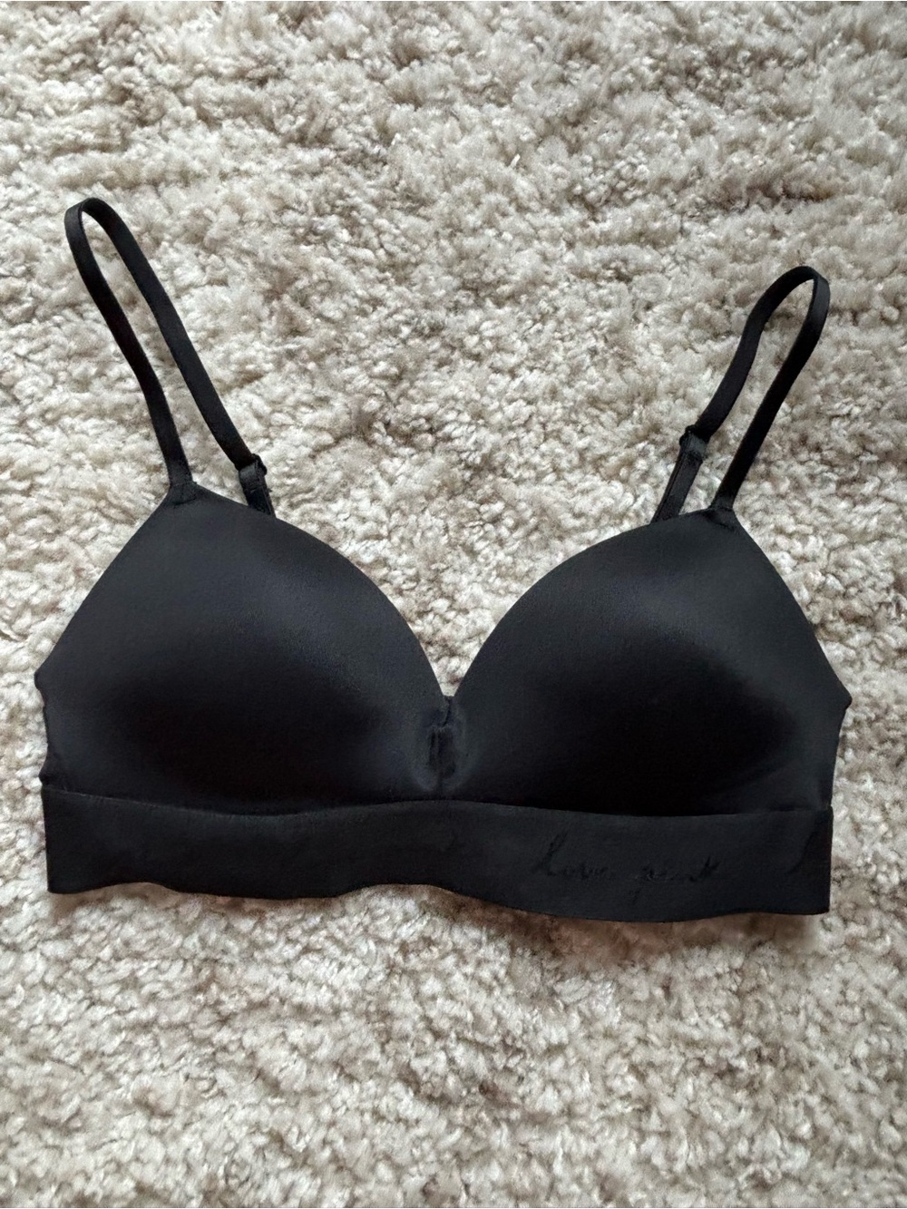 PINK Victoria’s Secret Wear Everywhere Wireless Push-Up Bra 34B Black